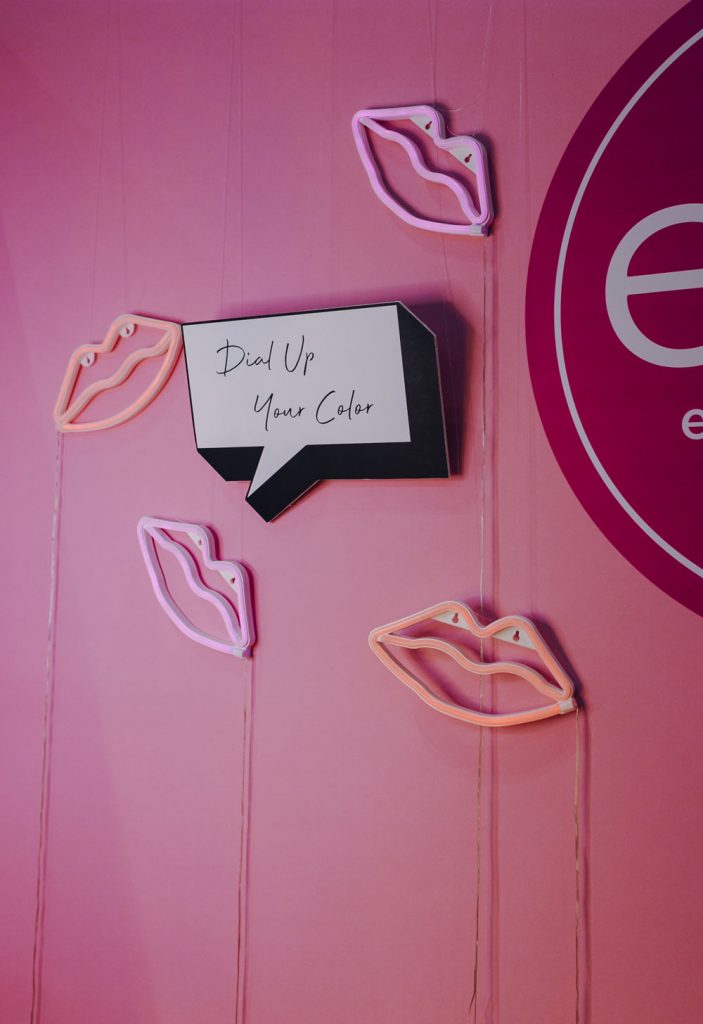 Eos Glow Convention - www.cest-design.at